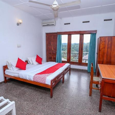 Oyo 436 Sandakelum Tourist Guest House Kandy Ngoại thất bức ảnh
