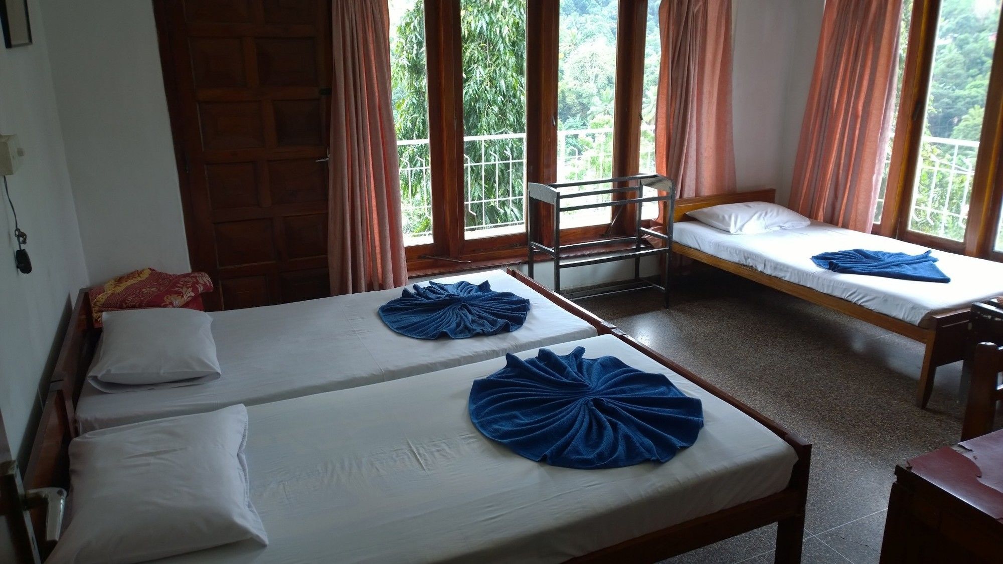 Oyo 436 Sandakelum Tourist Guest House Kandy Ngoại thất bức ảnh