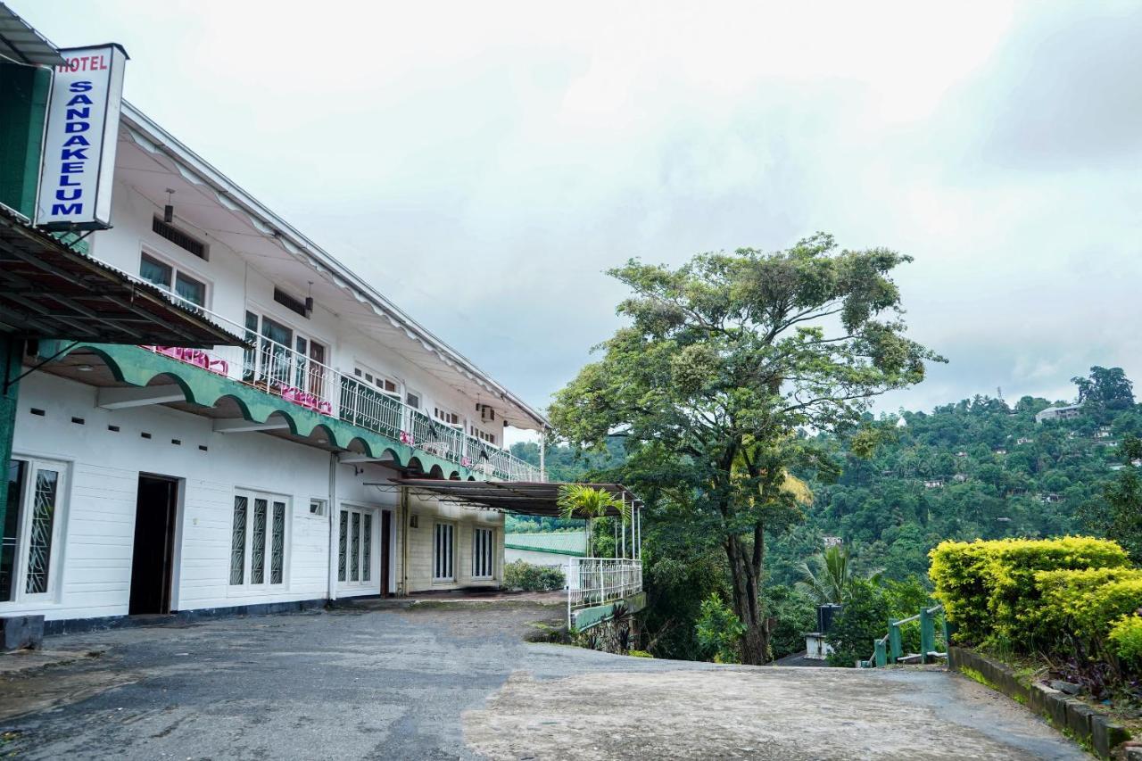 Oyo 436 Sandakelum Tourist Guest House Kandy Ngoại thất bức ảnh