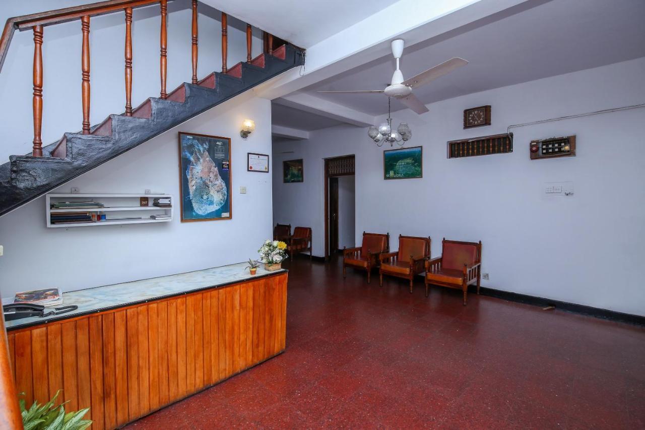 Oyo 436 Sandakelum Tourist Guest House Kandy Ngoại thất bức ảnh